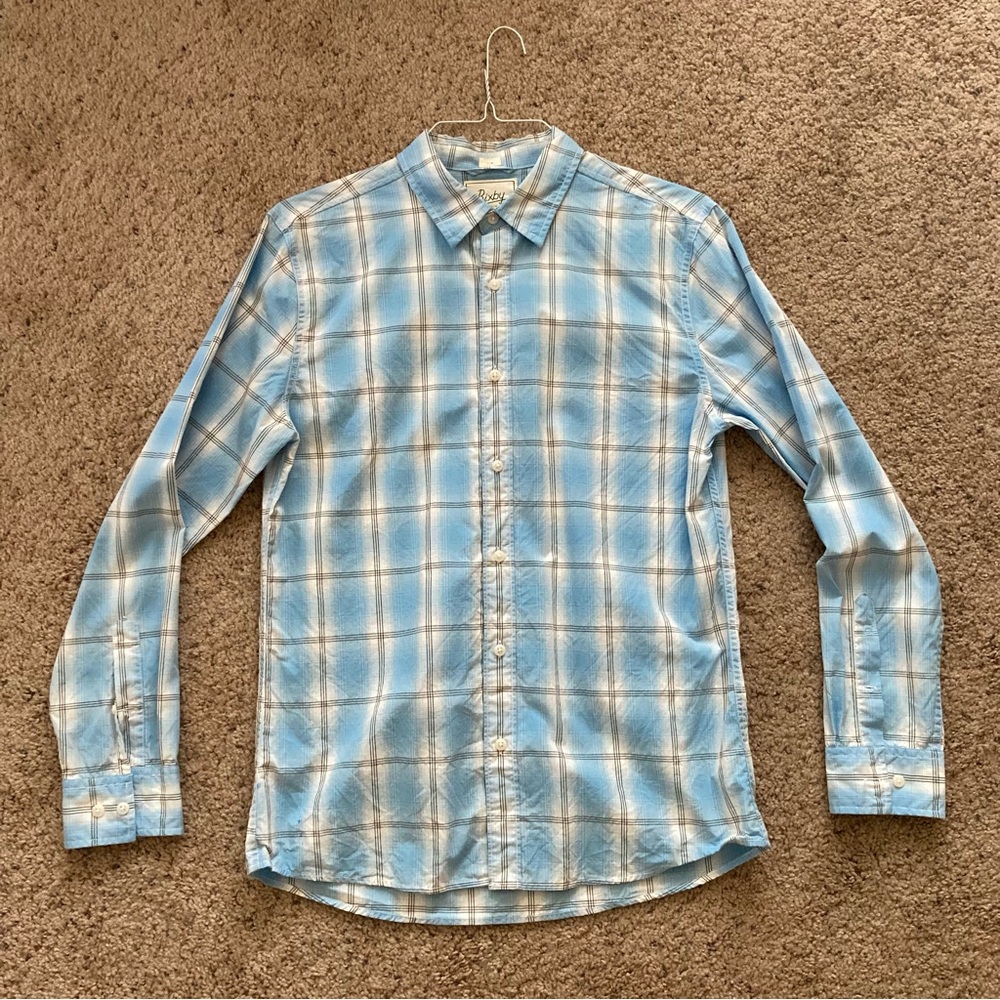 Men's Light Blue Plaid Casual Button-Down Shirt